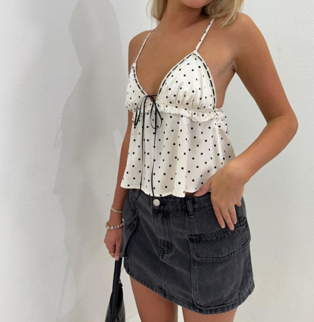 V-Neck Trim Tank